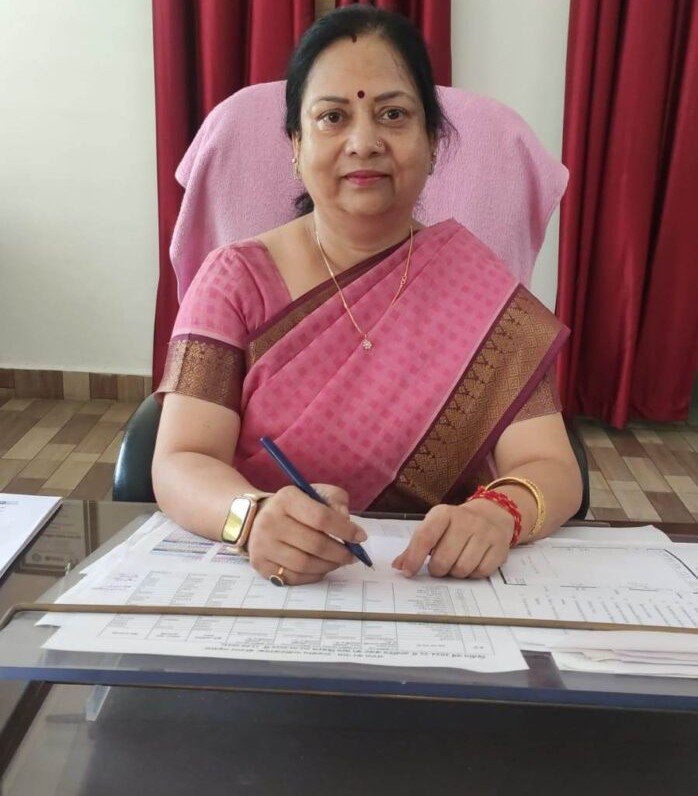 Smt. Sarita Katiyar
